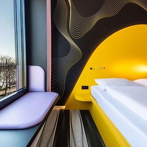 Comfort Zimmer mit Kingsize-Bett